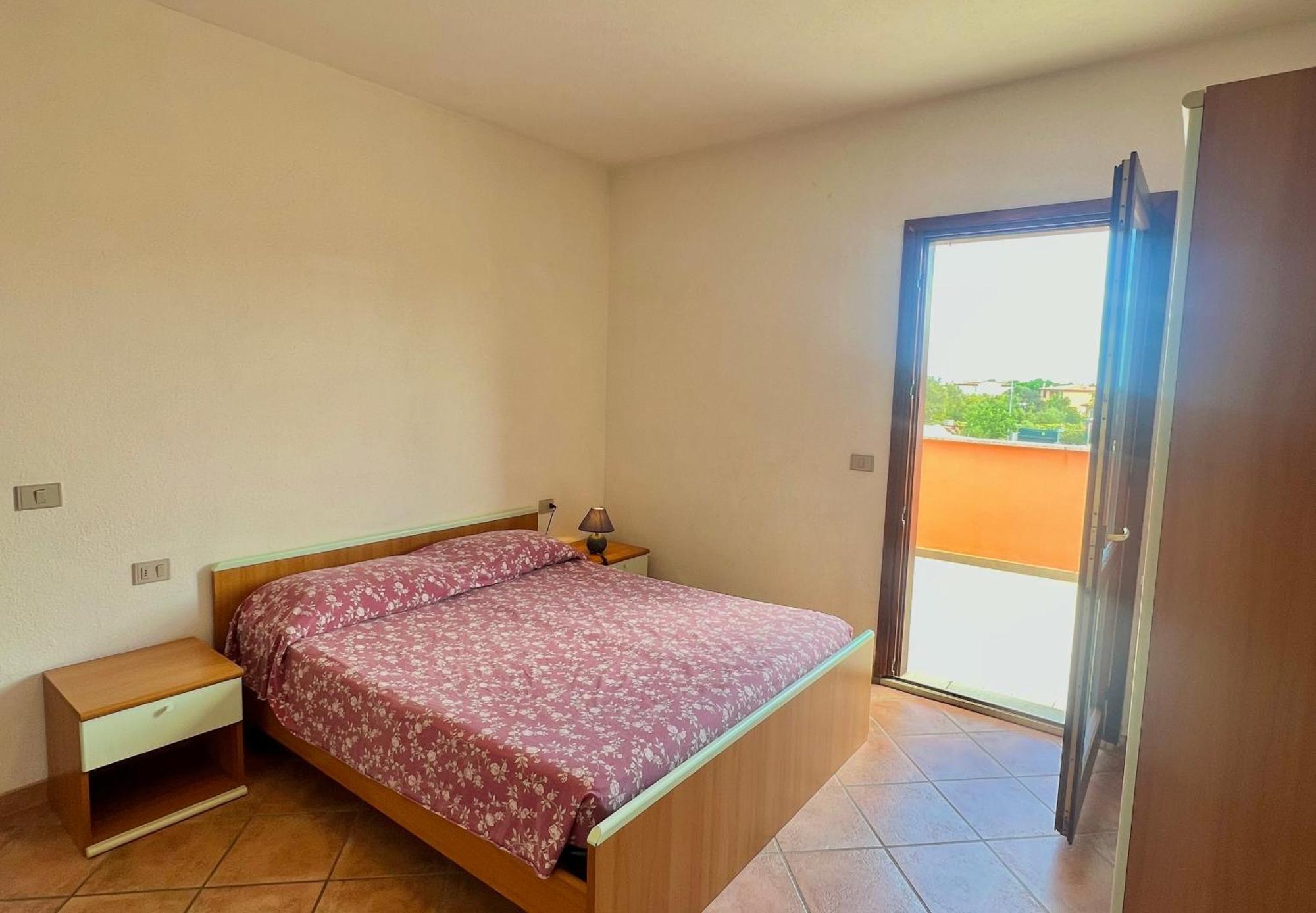Iss Travel, La Ginestra - 2-Bedroom Apartment With Terrace And View Over Tavolara Island San Teodoro  Extérieur photo